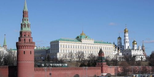 Президент России сегодня проведет переговоры с Пашиняном и Алиевым
