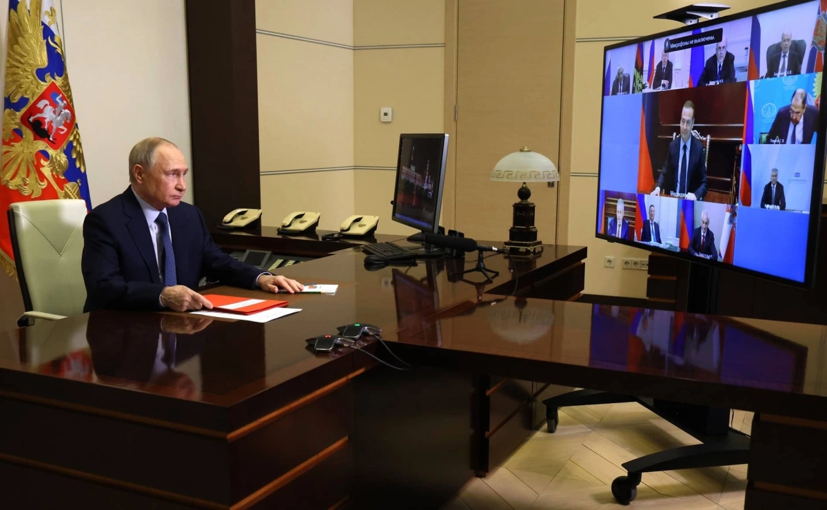 Путин пообщался с Совбезом РФ