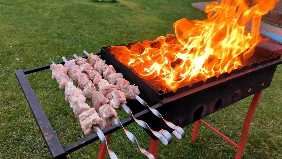 Приближаются майские праздники: с шашлыками стоит быть аккуратнее