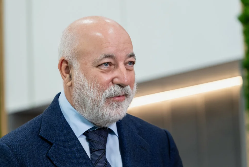 Олег Владимирович и Владимир Олегович вновь у заимки