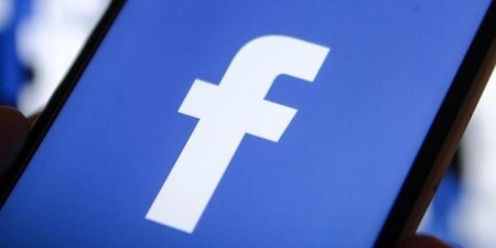 Facebook поменял логотип