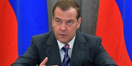 Медведев прокомментировал законопроект о домашнем насилии