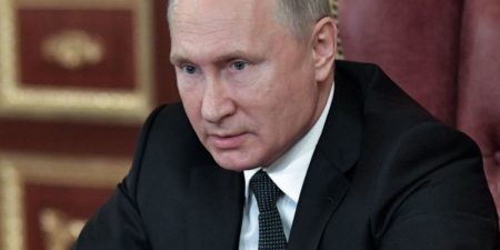 Путин: пособия на первого ребенка перечисляют в срок