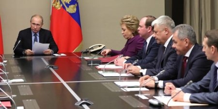 Путин и члены Совбеза РФ обеспокоены ситуацией в Идлибе