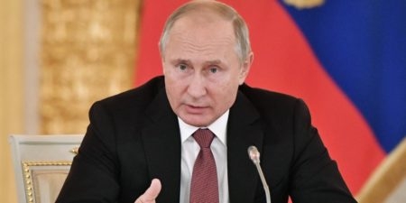 Путин оценил потери России от санкций