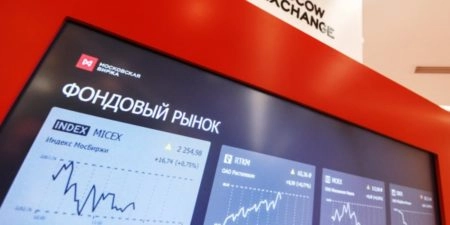 Нефть дорожает, рынок растет