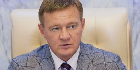 Старовойт начал "войну" с безграмотностью