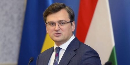 Украина обрывает контакты с Белоруссией