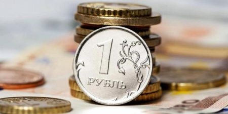 Бюджет России "просел" на 185 млрд