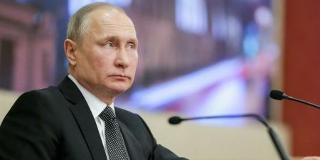 Путина попросили провести "Прямую линию" пораньше