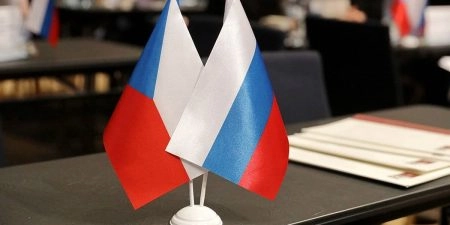 Чехия сократит штат посольства РФ