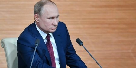 Владимир Путин отвечает на вопросы граждан