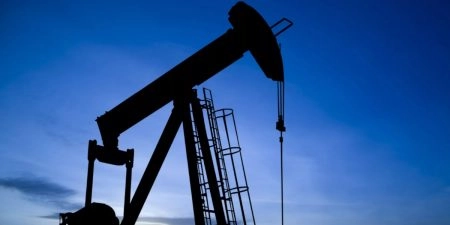 Стоимость нефти Brent превысила 84 доллара за баррель