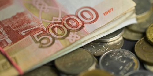 Госдума приняла закон об увеличении МРОТ до 13 890 рублей