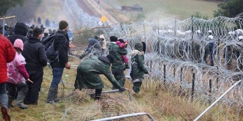 Власти Польши ввели запрет на пребывание посторонних на границе с Белоруссией