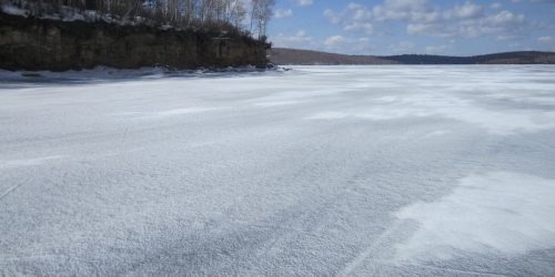 СК начал проверку после гибели рыбаков на водохранилище