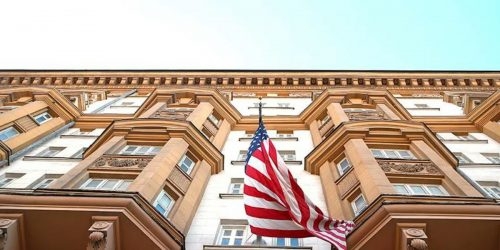 Посольство США не стало комментировать публикацию в El País