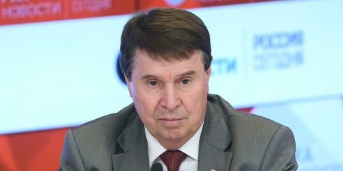 Сенатор назвал решение Госдумы по Донбассу предупреждением Украине