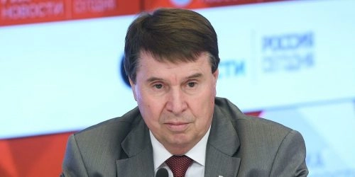 Сенатор назвал решение Госдумы по Донбассу предупреждением Украине