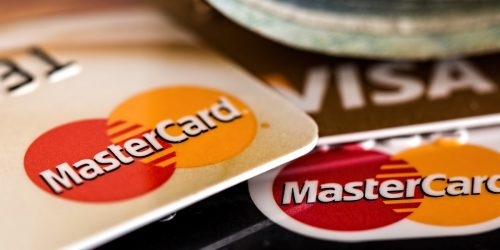 Некоторые банки не смогут выпускать карты Visa, Mastercard