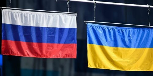 Переговоры представителей РФ и Украины длились 1,5 ч