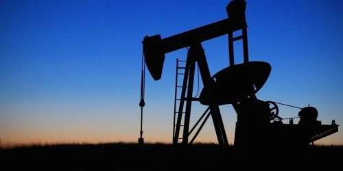 Нефтяники уходят в "минус": чем отвечает Кабмин?