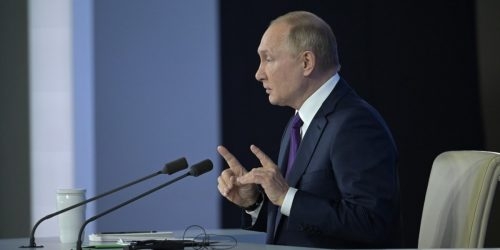 Путин оценил проект "Пушкинская карта"