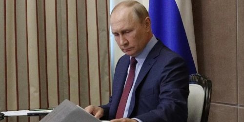 Песков анонсировал разговор Путина с Пашиняном и совещание с кабмином