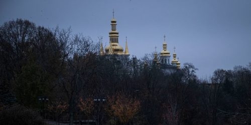 СБУ проводит обыск в Киево-Печерской лавре