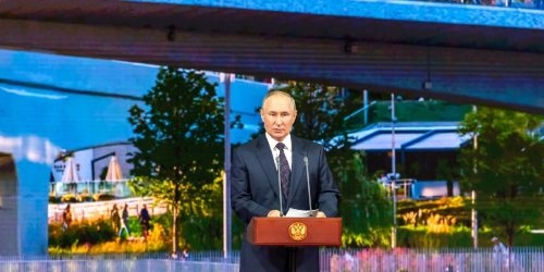 Путин получает информацию о состоянии Михалкова