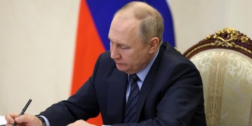 Путин поручил рассмотреть вопрос о введении оборотных штрафов в отношении допускающих утечку персональных данных компаний