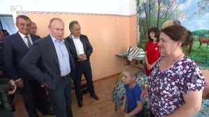 Путин пригласил пострадавших от наводнения под Иркутском на парад