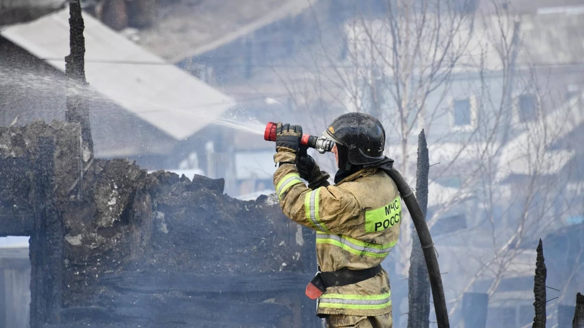 При пожаре в Амурской области погибли дети