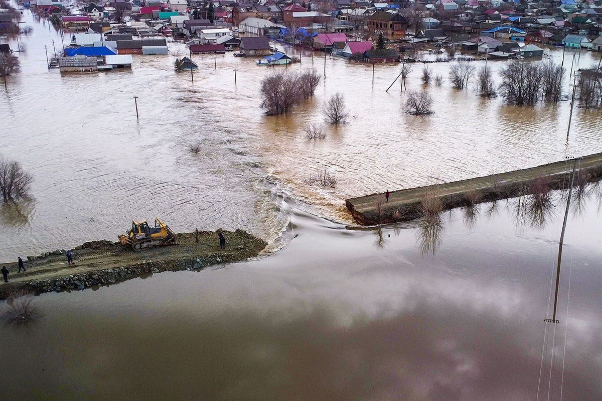 В Орске объявили срочную эвакуацию части Нового города 