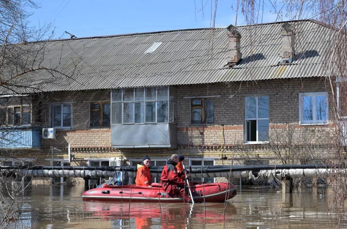 В Оренбурге раздалась сирена, проводится эвакуация