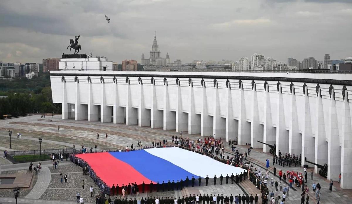 Москва не собирается закрывать Россию