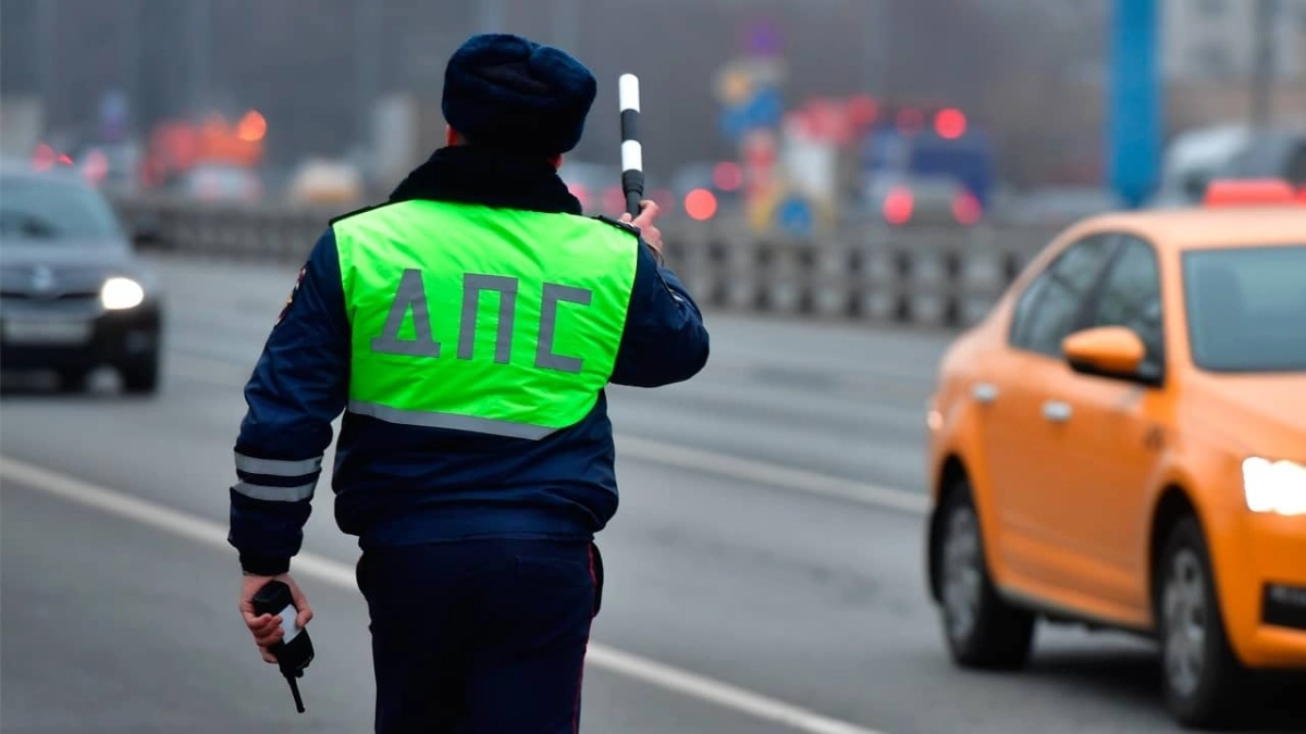 В Москве задержали двух сотрудников ГИБДД