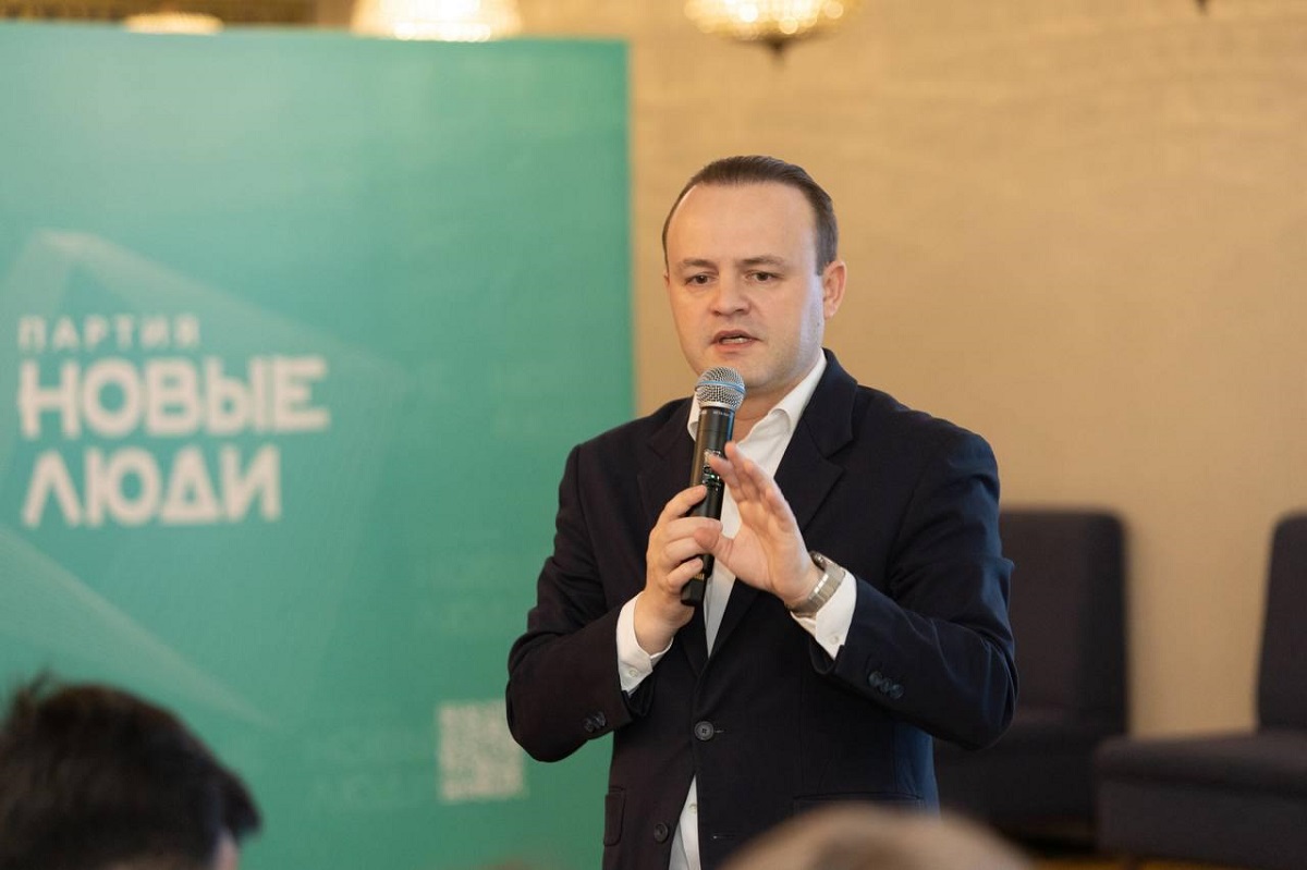 «Новые люди» – «паровозы», технологии, конфликты