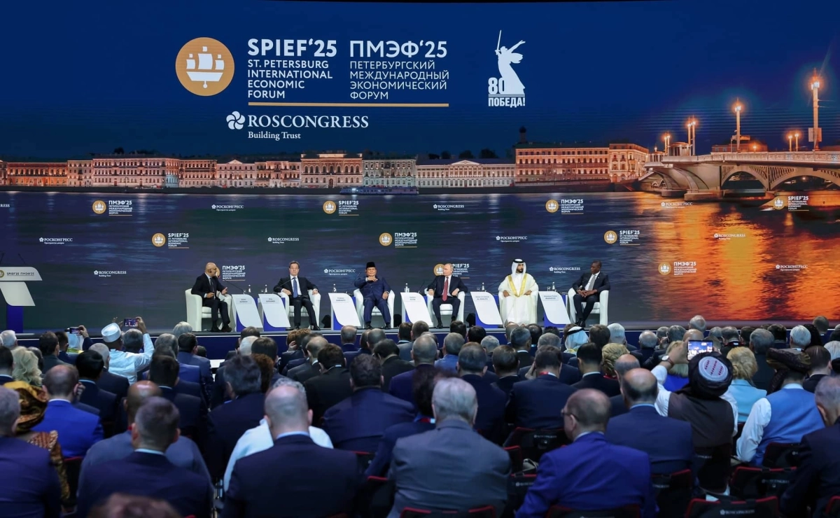 Путин рассказал о снижении бедности в России