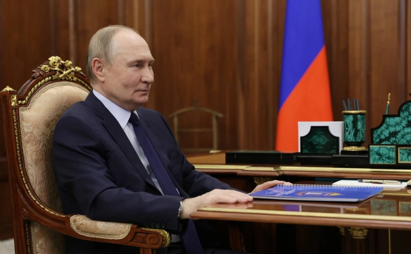 Путин и Макрон обсудили Украину