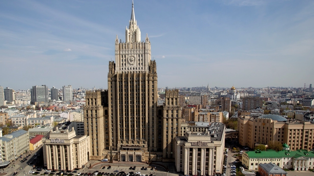Захарова раскритиковала слова главы НАТО о России и КНР