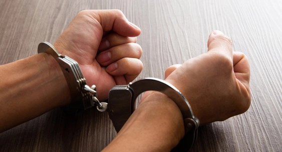 Бизнесмена задержали по подозрению во взятке за освобождение от армии