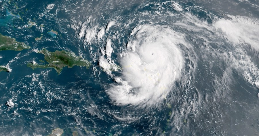 Остатки урагана «Эрин» могут вызвать потепление в Центральной России