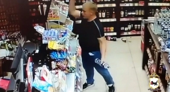 В Зиме мужчина устроил погром в магазине после отказа в продаже алкоголя