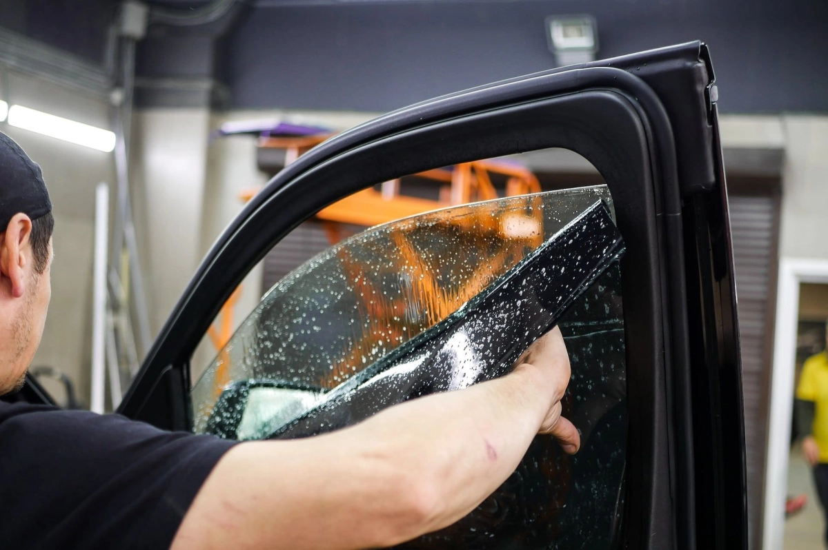 Более 7 тысяч водителей в Красноярске оштрафованы за незаконную тонировку