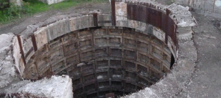 Житель Кузбасса раскопал ликвидированную шахту ядерной ракеты ради металлолома