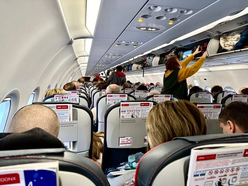 Экипаж «Уральских авиалиний» организовал роддом на высоте 10 тыс. метров