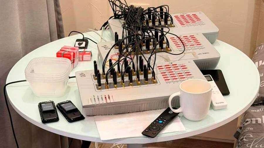 В Москве задержали подростков за работу на телефонных мошенников