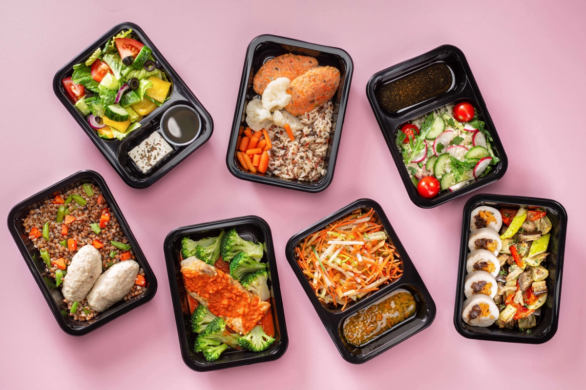 Названы способы избежать отравления готовой едой из магазинов