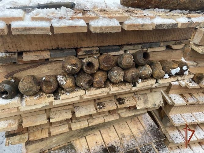 На стройплощадке в Челябинске нашли гранаты, мину и взрыватели